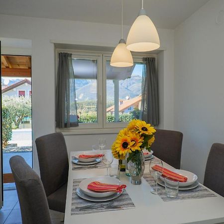 Residence Girasole Casa Rossa A Colico Exteriér fotografie