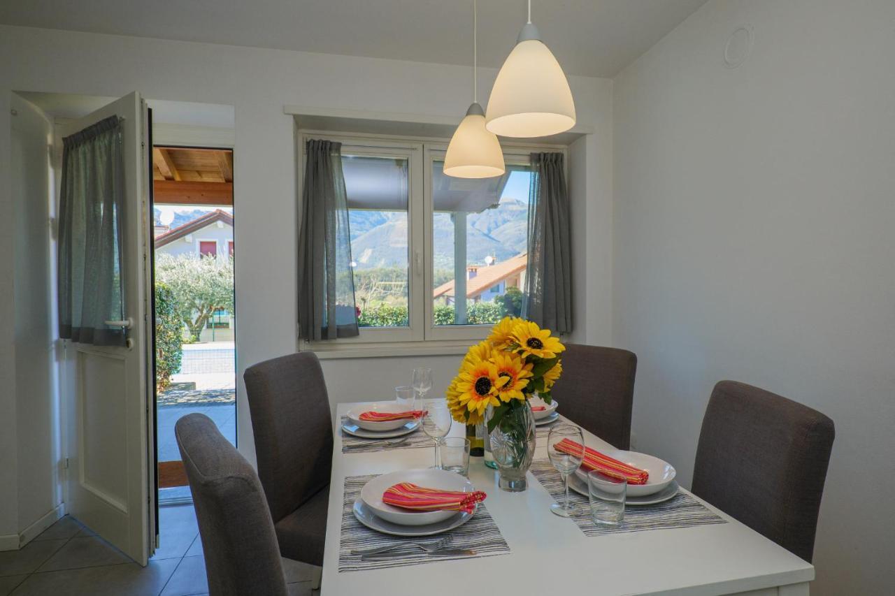 Residence Girasole Casa Rossa A Colico Exteriér fotografie