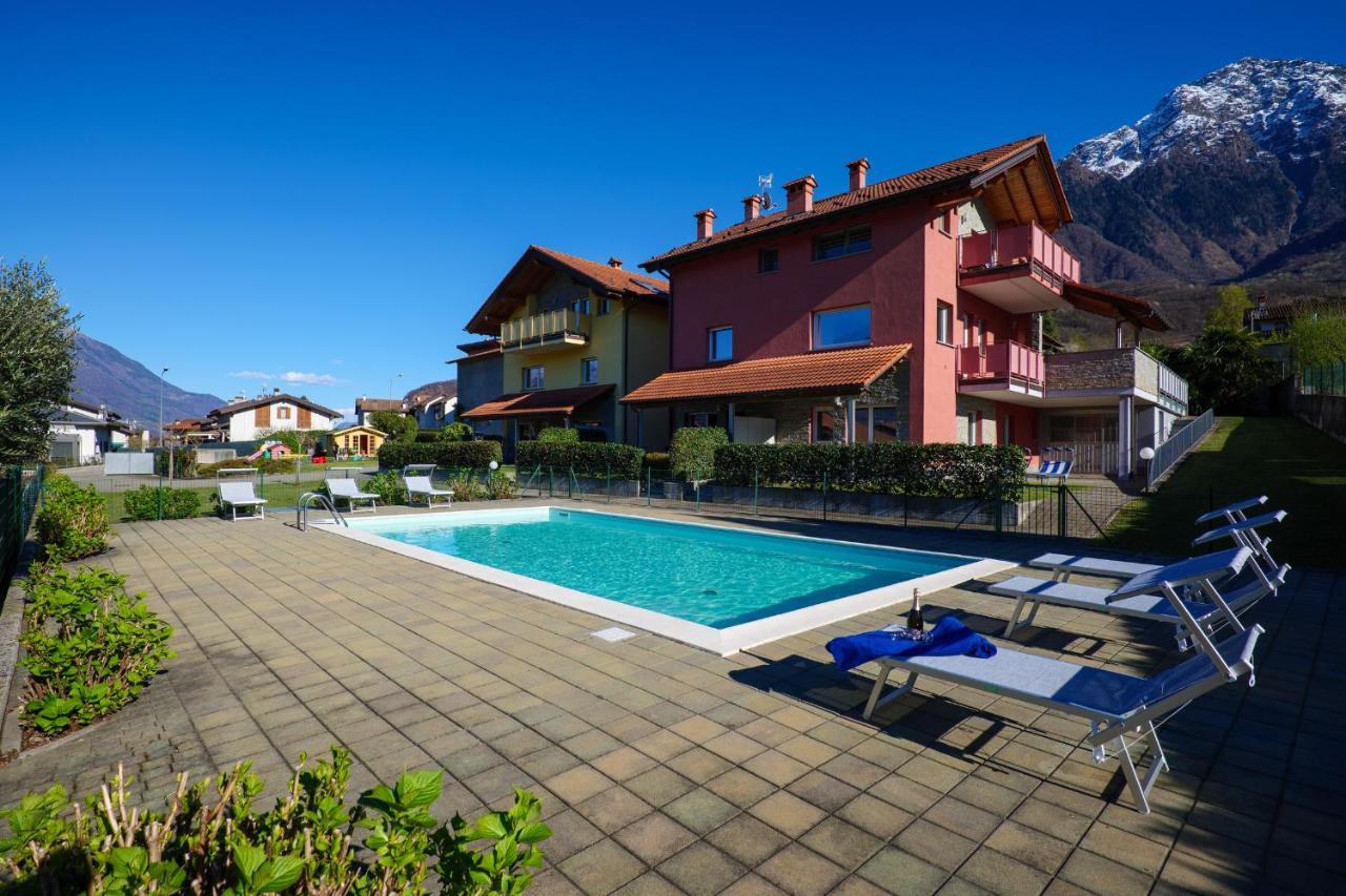 Residence Girasole Casa Rossa A Colico Exteriér fotografie
